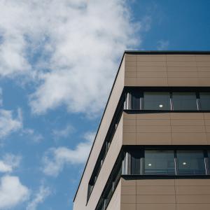 Kartu kuriame modernią ligoninę